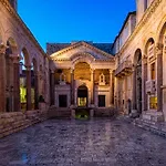 Chicolata Luxury Apartment Split
