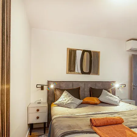 Chicolata Luxury * 스플리트